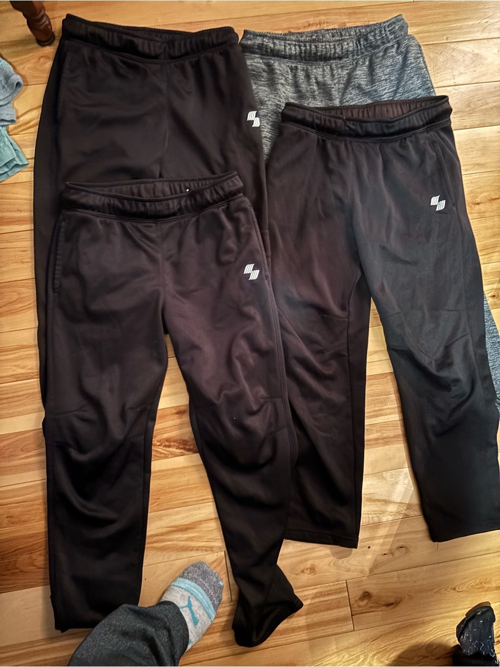 4 pairs of athletic pants from Children’s Place